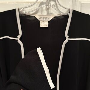 Misook black with white stripe jacket sz XL, beautiful! 😻 ✨👗🍾